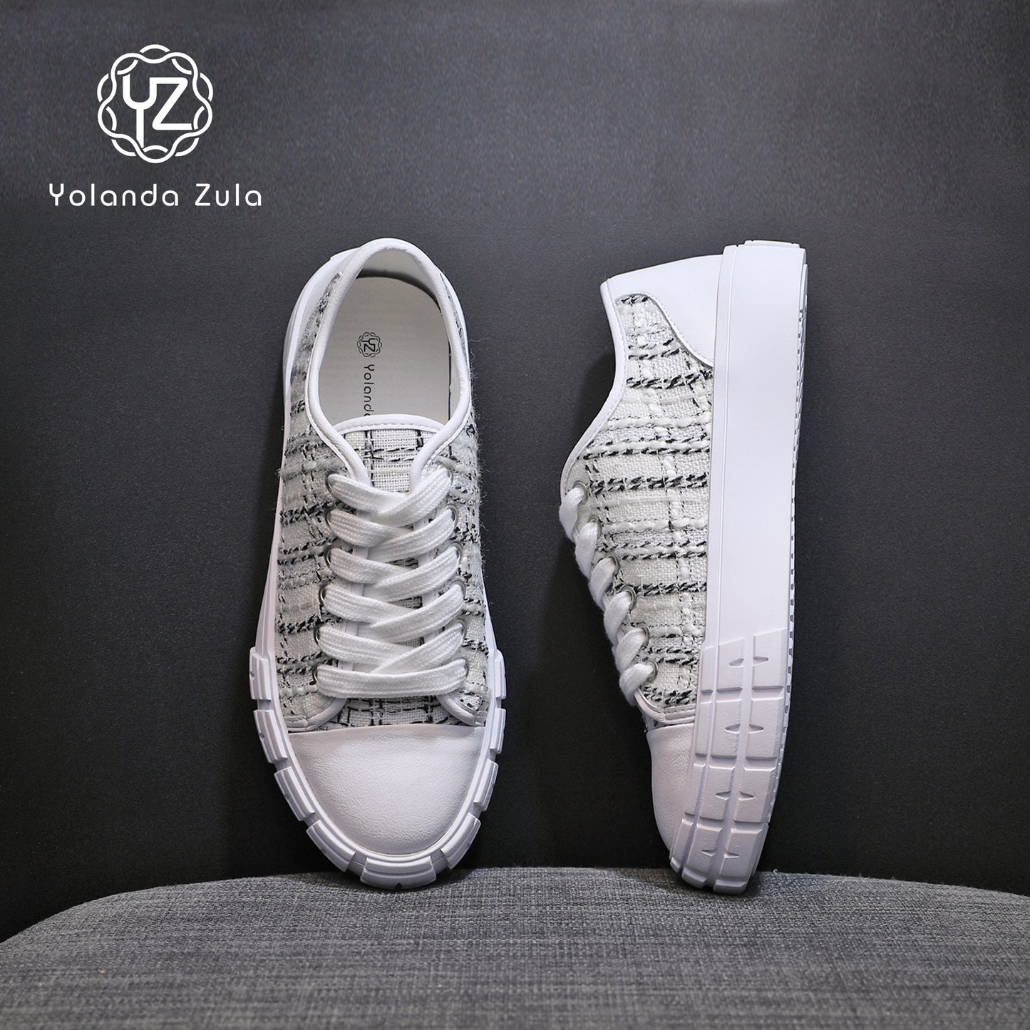 Women's casual canvas shoes