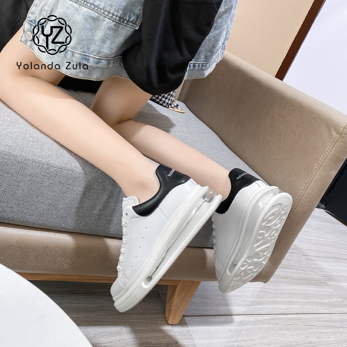 Casual soft sole small white shoes